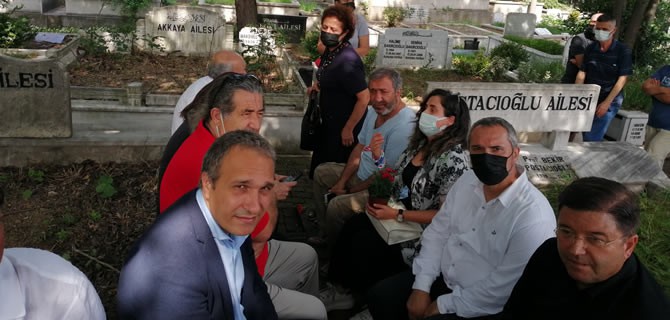 CHP Üsküdar İlçe Örgütü Nesimi Çimen'i unutmadı