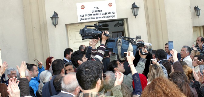 CHP Üsküdar İlçe Seçim Kurulu'na İtiraz Etti