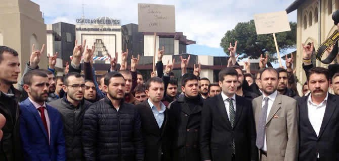 İstanbul Ülkü Ocakları Kabe maketini protesto etti