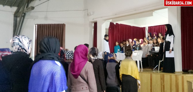 Salacak İmam Hatip Ortaokulu Mevlid Kandili'ni ilahilerle kutladı