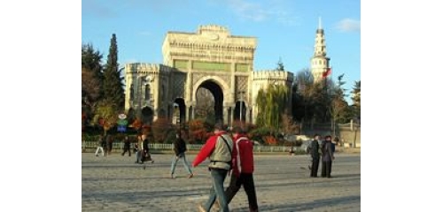 Uskudar Universitesi Meclis Komisyonunda
