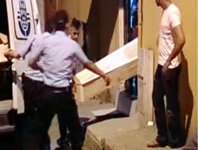 Üsküdar'da Polis Memuru İntihar Etti